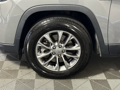 2020 Jeep Cherokee Lux
