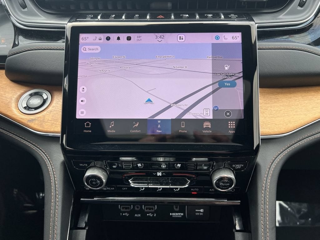 2023 Jeep Grand Cherokee L Summit Reserve
