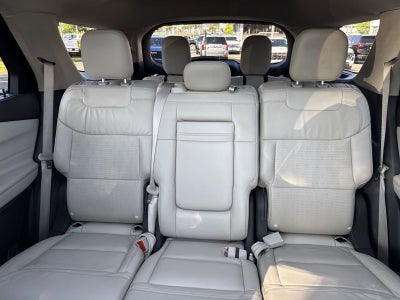 2023 Ford Explorer Platinum