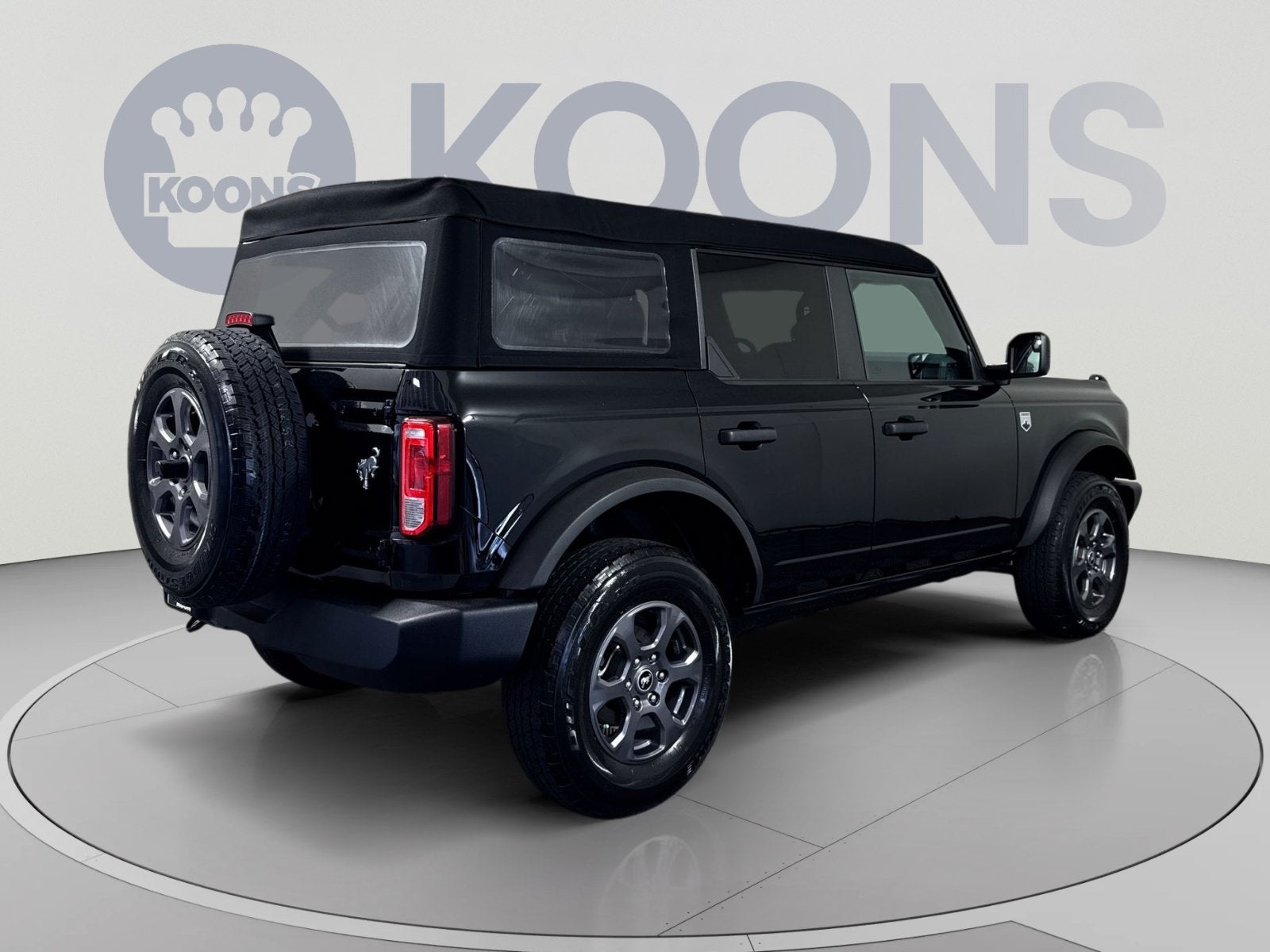 2023 Ford Bronco Base