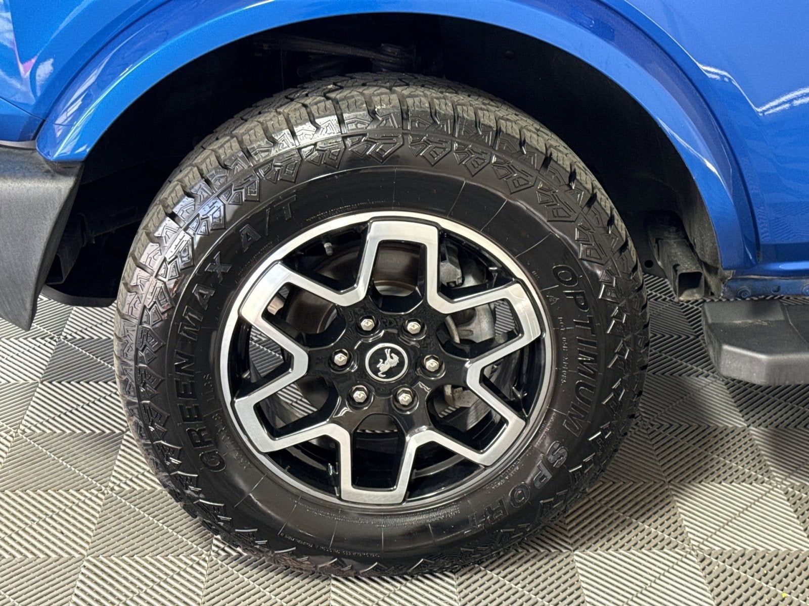 2023 Ford Bronco Base