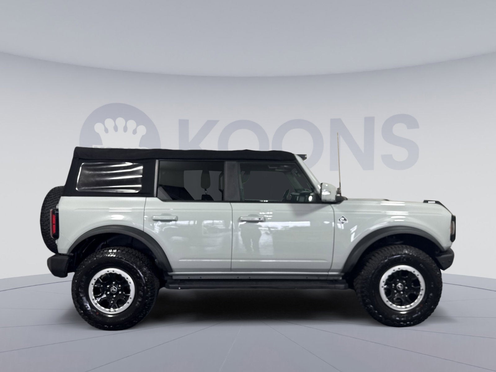 2022 Ford Bronco Base