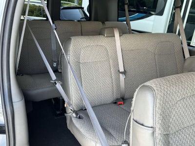 2025 Chevrolet Express Passenger 1LT