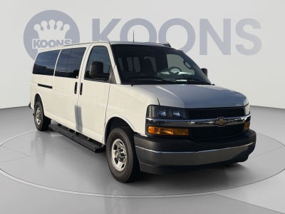 2025 Chevrolet Express Passenger 1LT