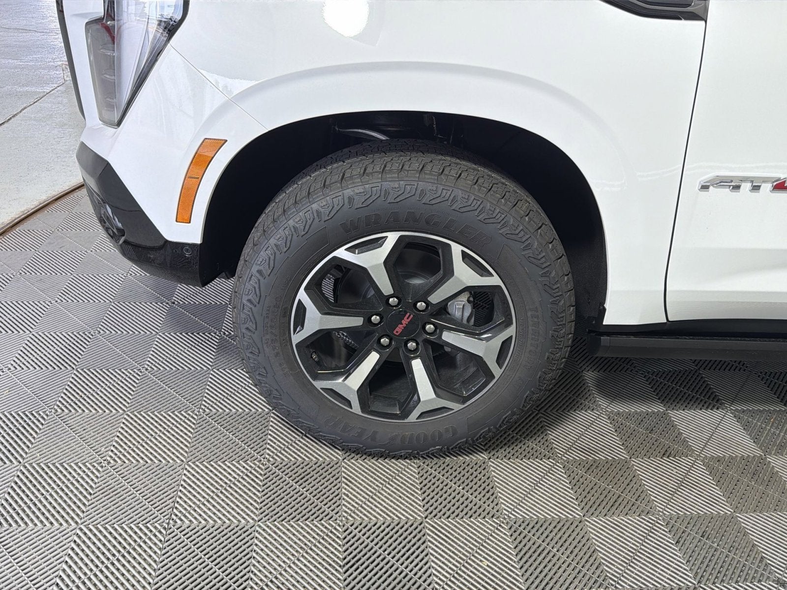 2026 GMC Yukon XL AT4