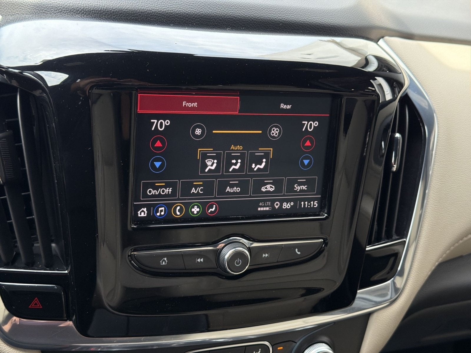 2022 Chevrolet Traverse LS