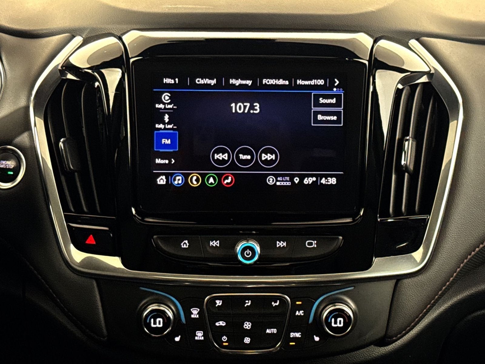2023 Chevrolet Traverse RS