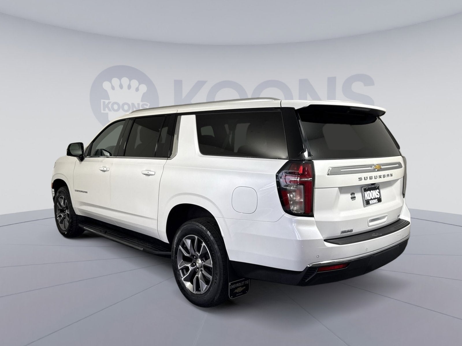 2023 Chevrolet Suburban LT