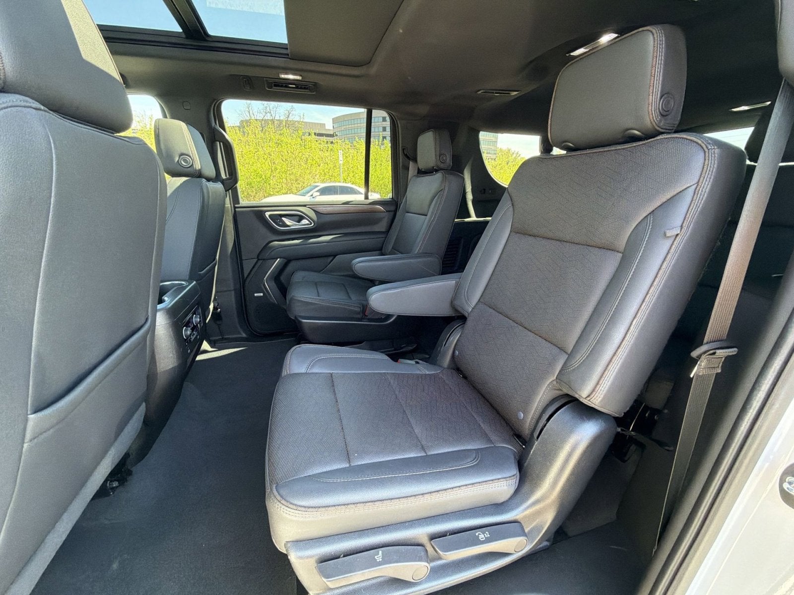 2023 Chevrolet Suburban High Country
