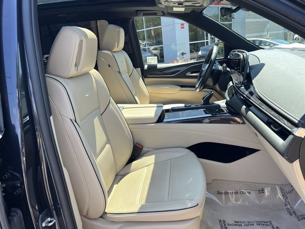 2023 Cadillac Escalade 4WD Premium Luxury