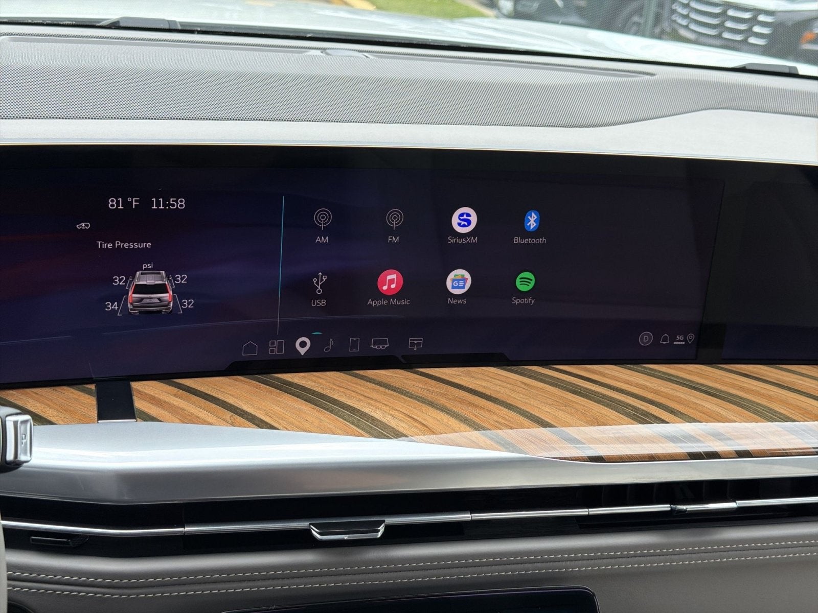 2025 Cadillac Escalade Sport Platinum