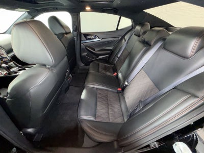 2023 Nissan Maxima SR