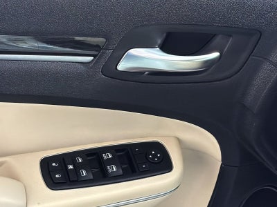 2015 Chrysler 300 Limited