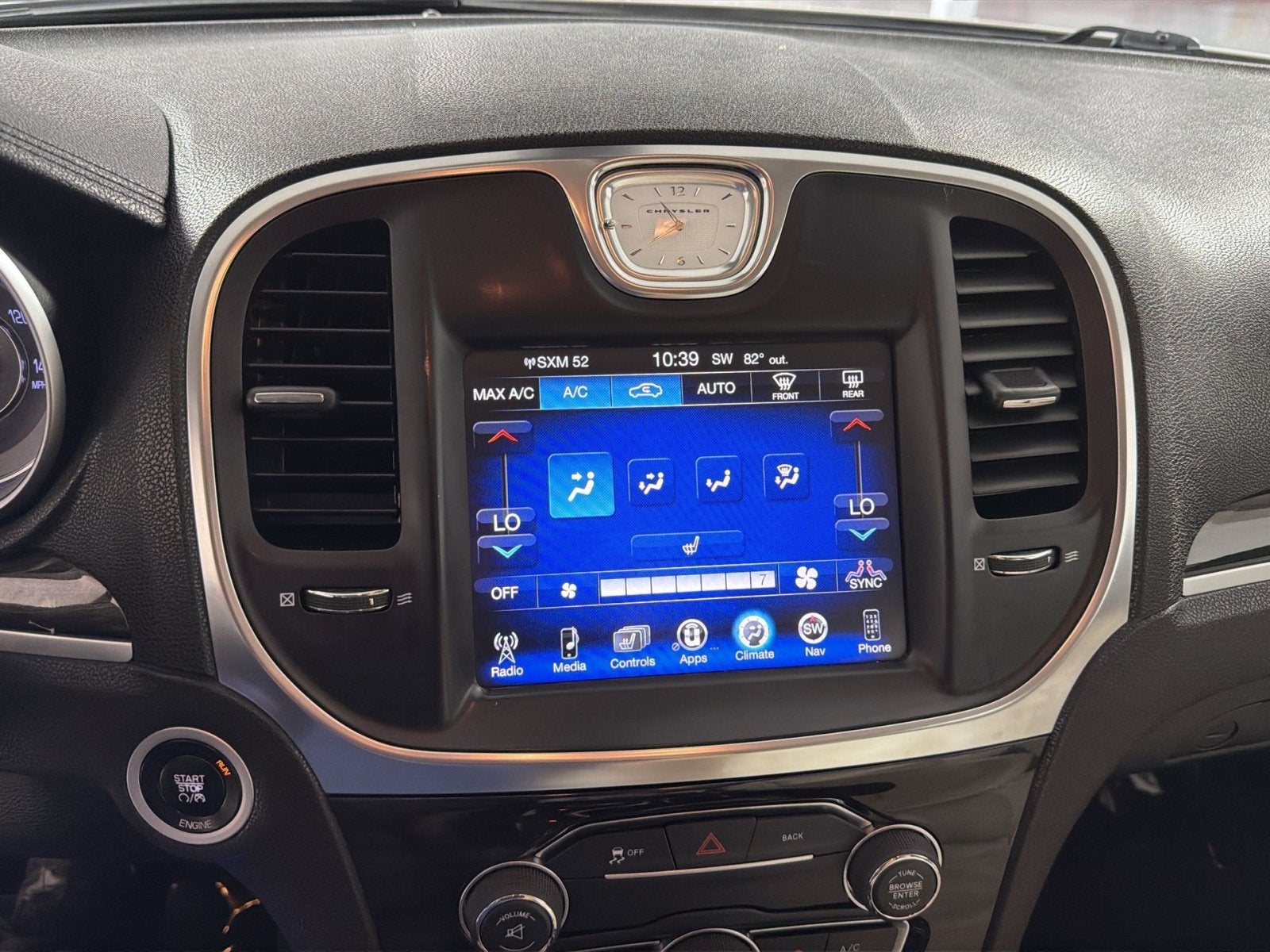 2015 Chrysler 300 Limited