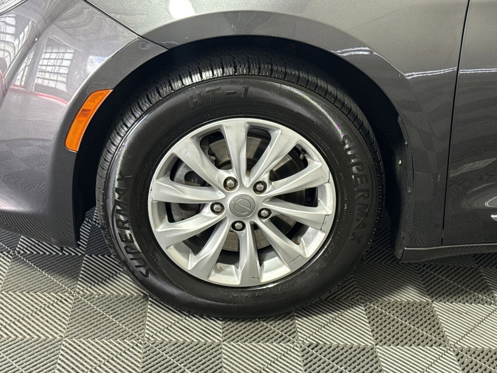 2019 Chrysler Pacifica Touring L