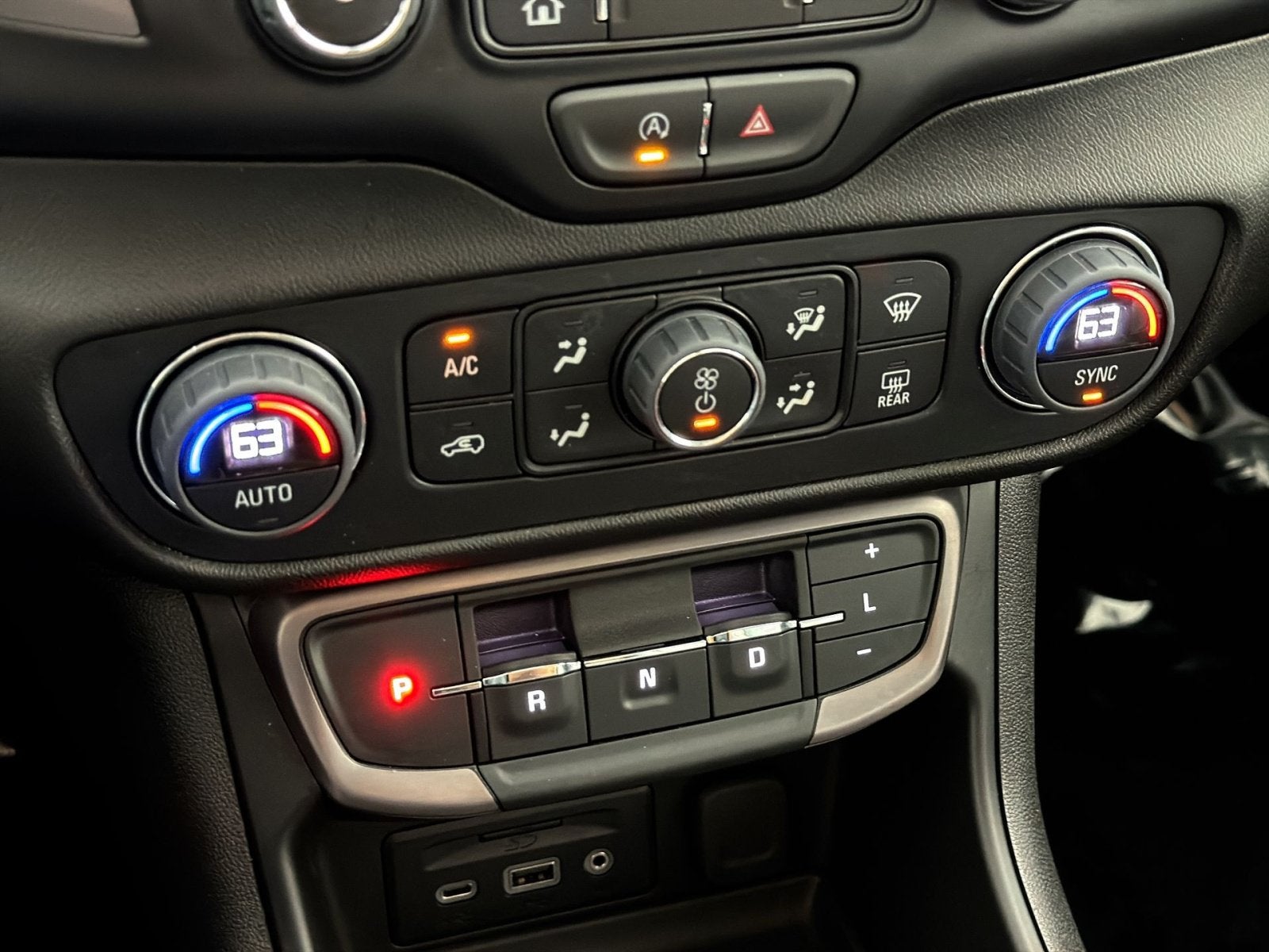 2024 GMC Terrain AT4