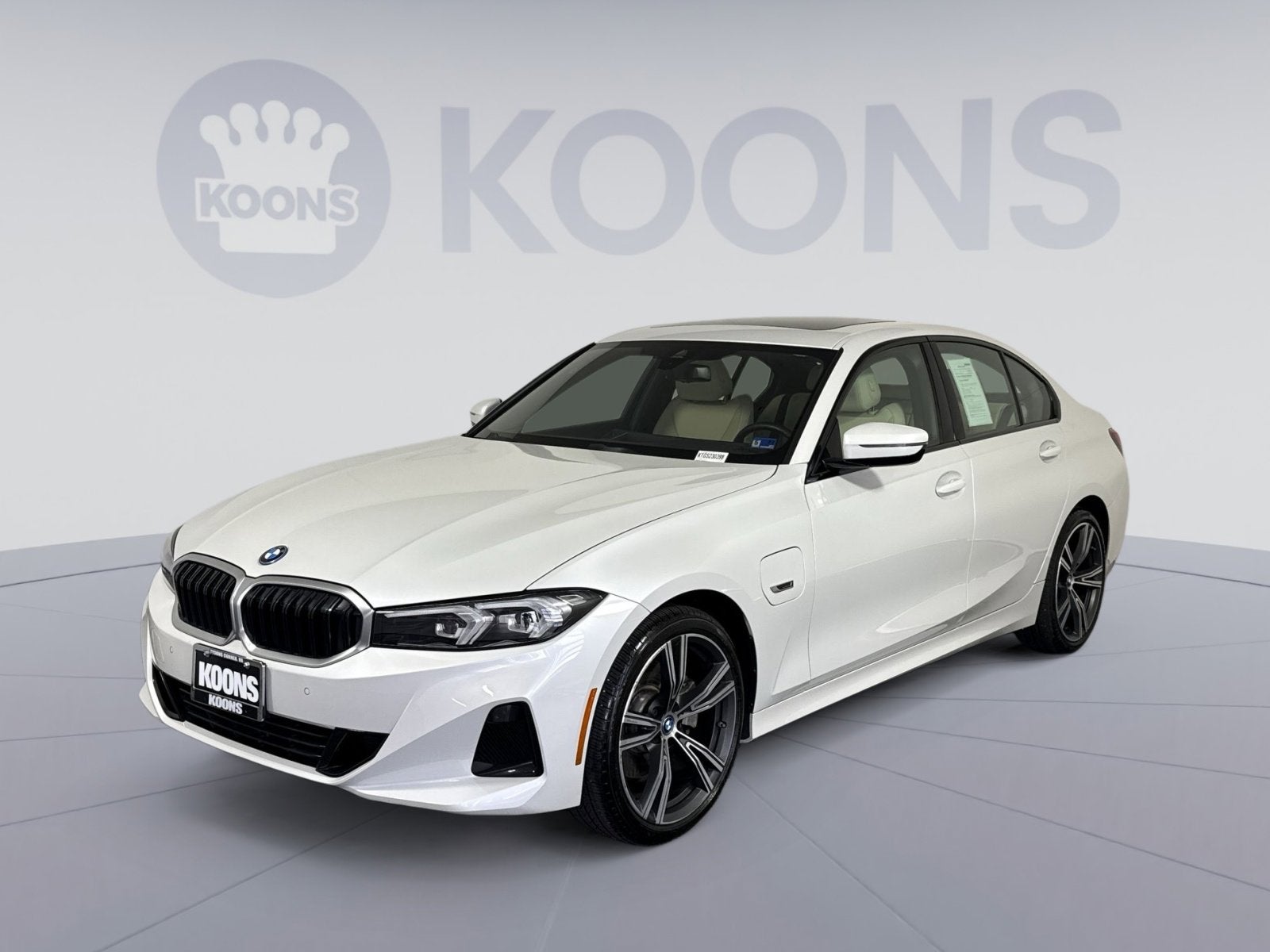 2023 BMW 3 Series 330e xDrive Sedan's photo