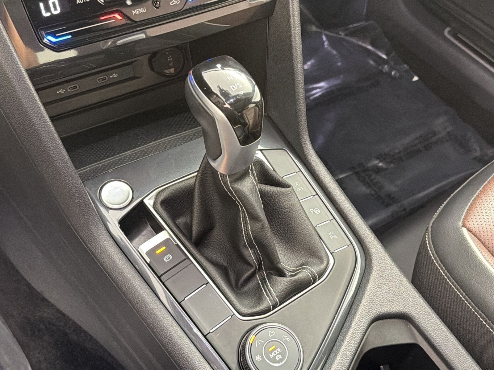 2024 Volkswagen Tiguan SEL R-Line