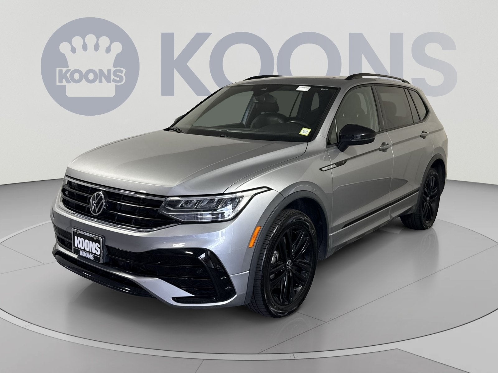 2022 Volkswagen Tiguan SE R-Line Black