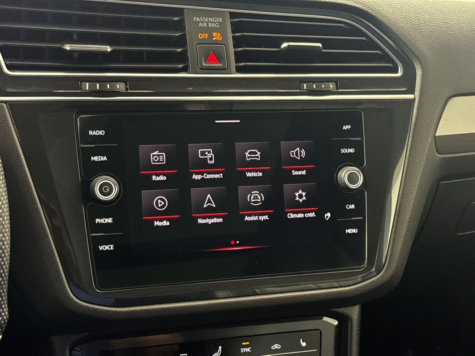 2022 Volkswagen Tiguan SE R-Line Black
