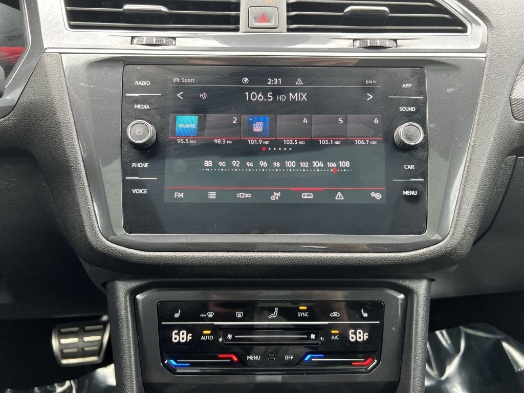 2023 Volkswagen Tiguan SE R-Line Black