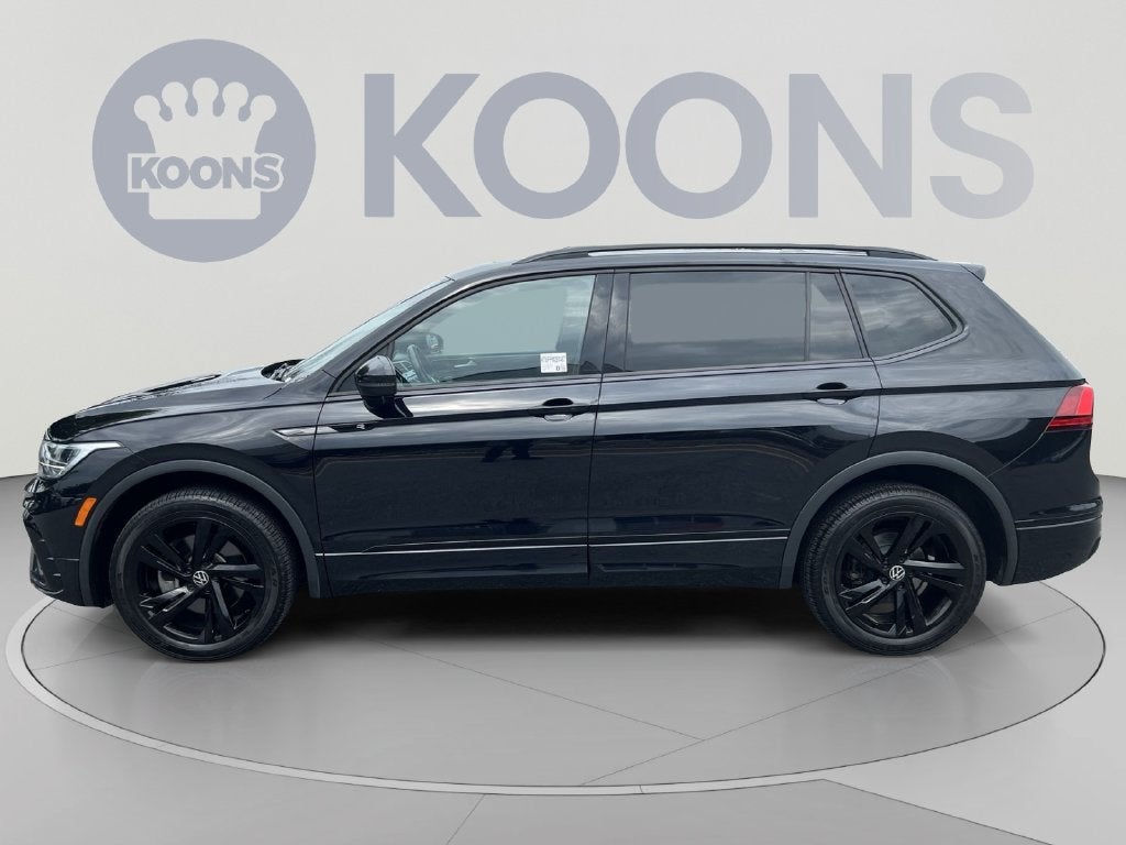 2023 Volkswagen Tiguan SE R-Line Black
