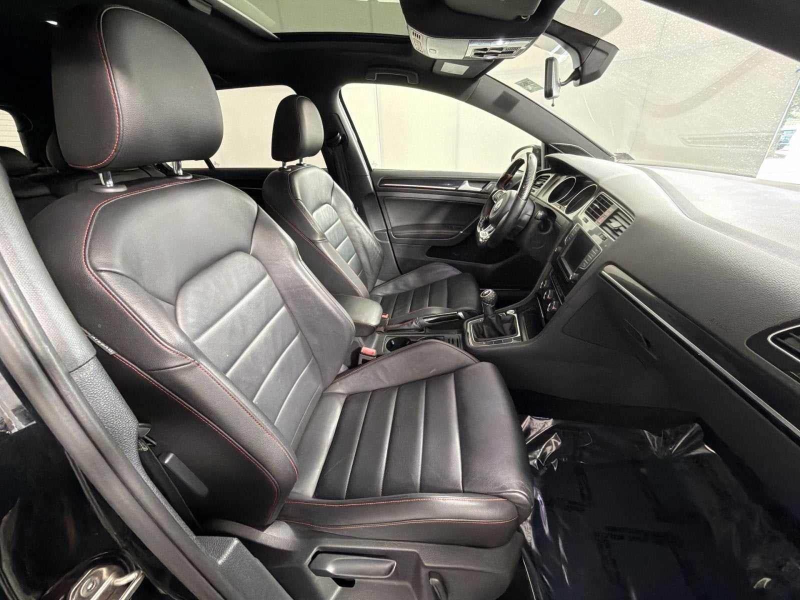 2017 Volkswagen Golf GTI S