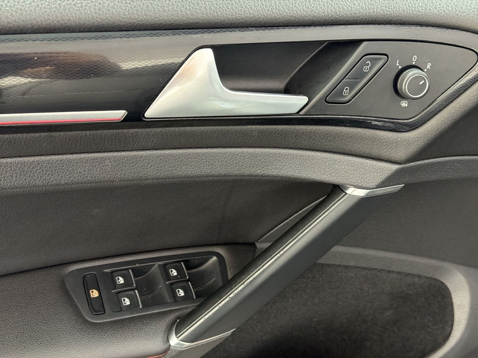 2017 Volkswagen Golf GTI S