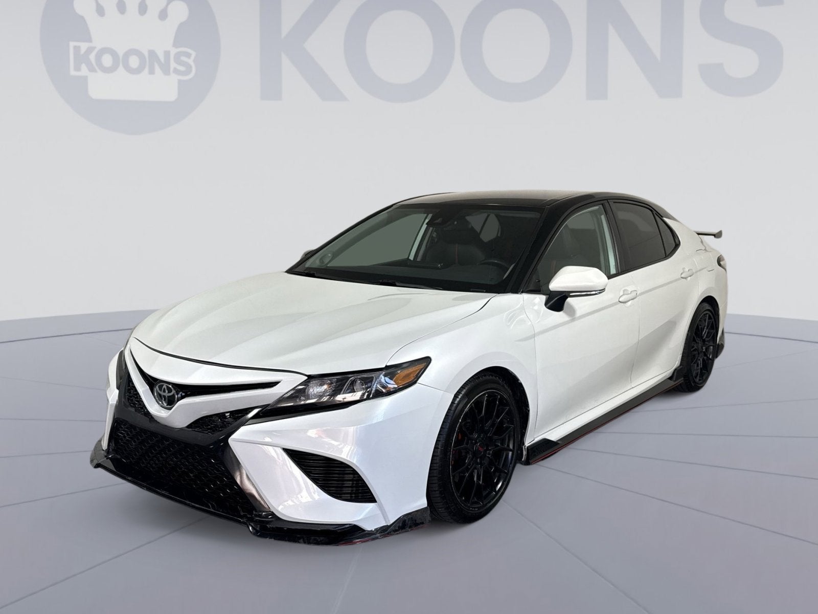 2021 Toyota Camry 3.5 Auto V6 TRD's photo