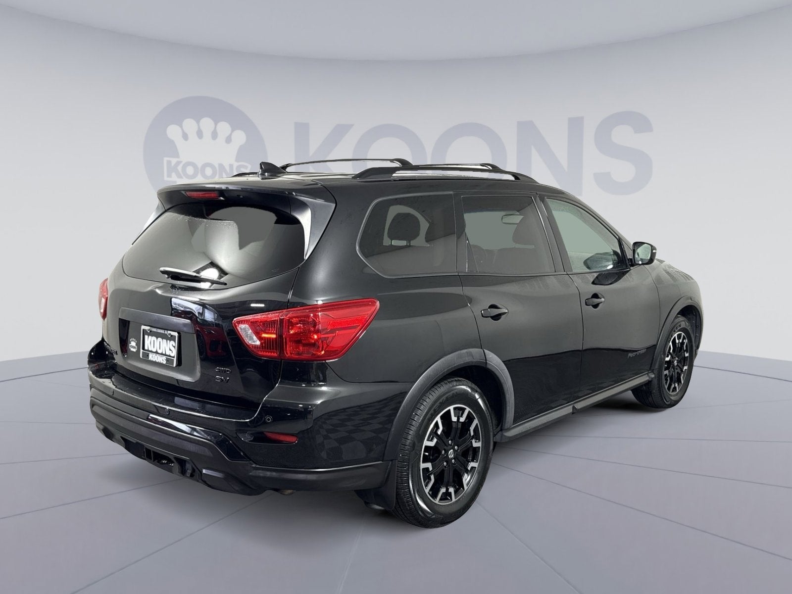 2020 Nissan Pathfinder SV