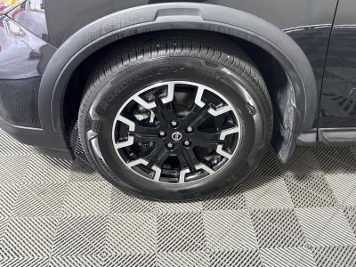 2020 Nissan Pathfinder SV