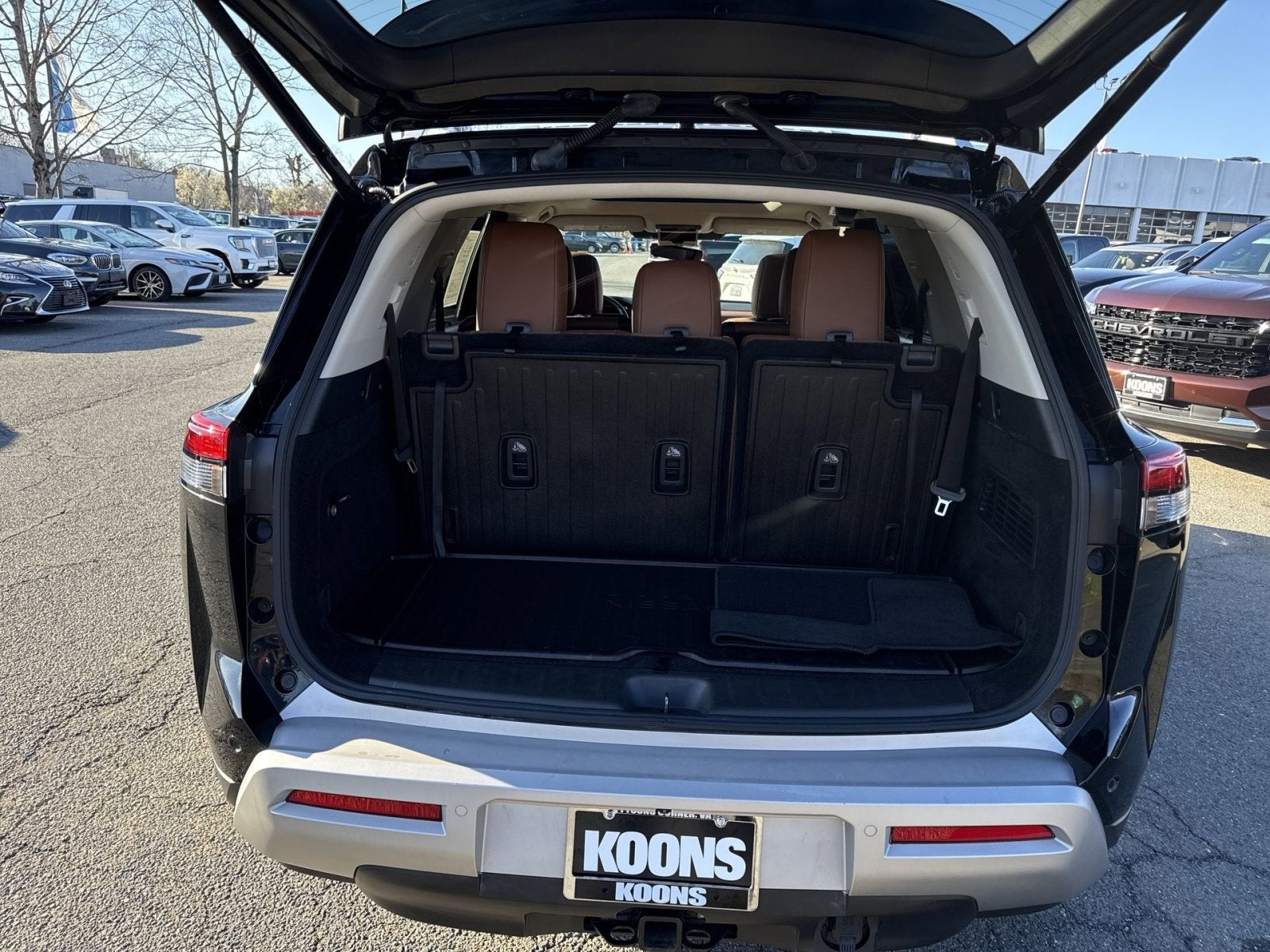 2023 Nissan Pathfinder Platinum