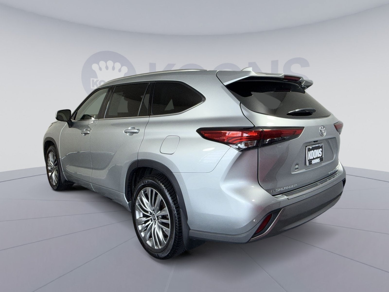 2022 Toyota Highlander Platinum