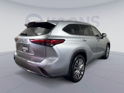 2022 Toyota Highlander Platinum
