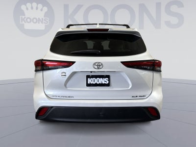2022 Toyota Highlander XLE