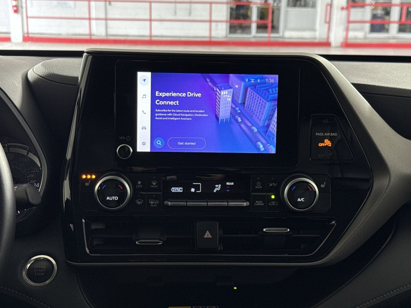 2025 Toyota Highlander LE