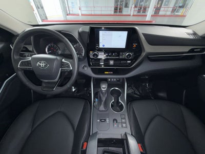 2025 Toyota Highlander LE