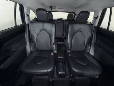 2025 Toyota Highlander LE