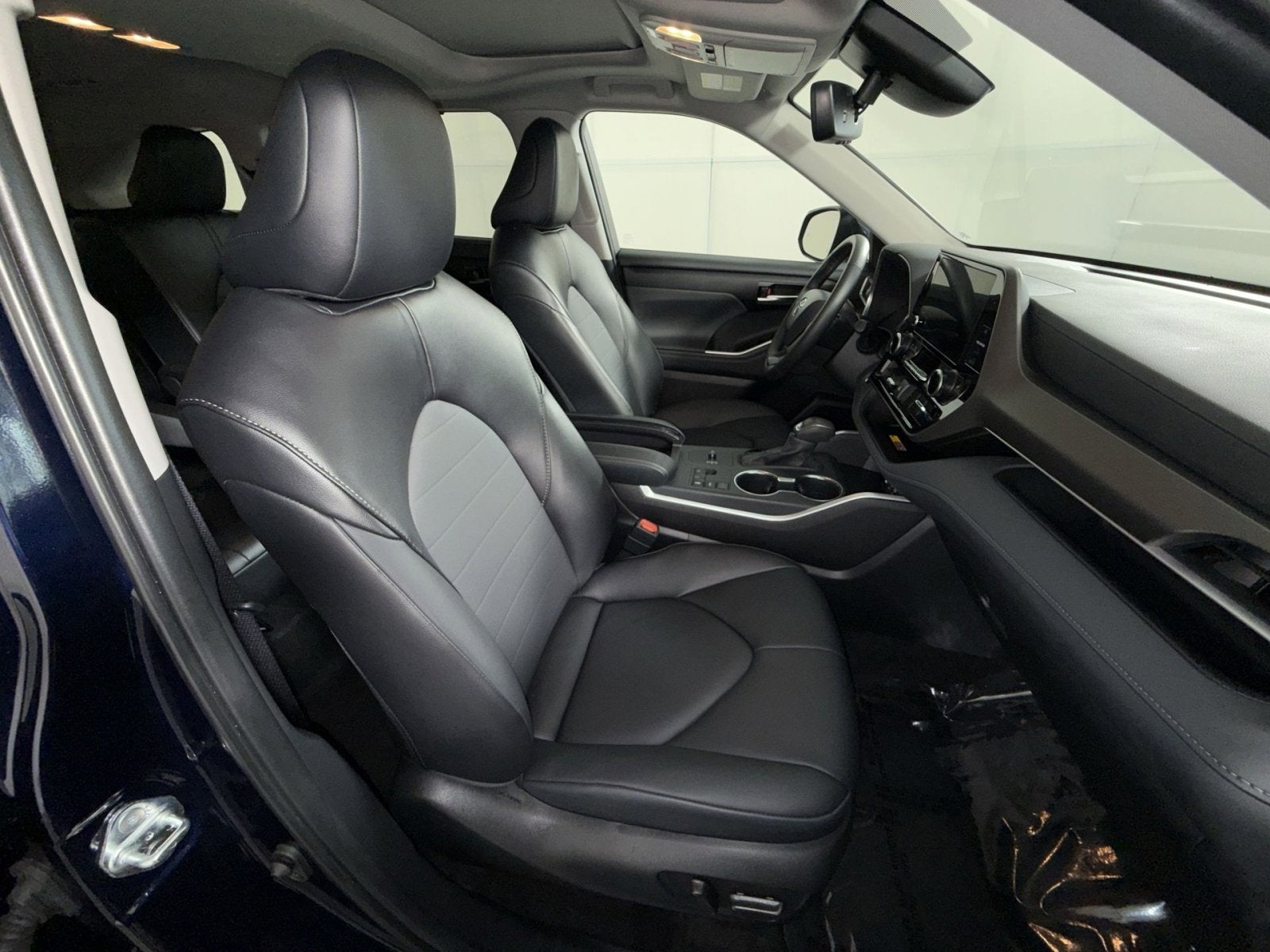 2025 Toyota Highlander LE