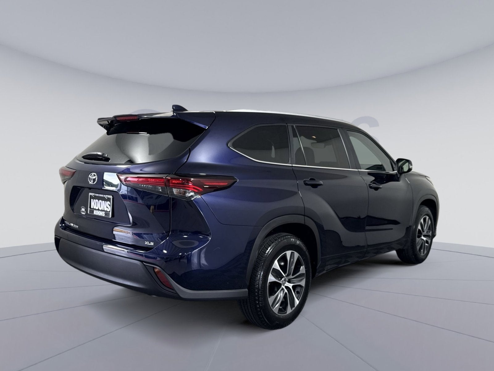 2025 Toyota Highlander LE