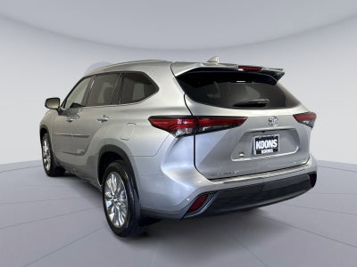 2023 Toyota Highlander L