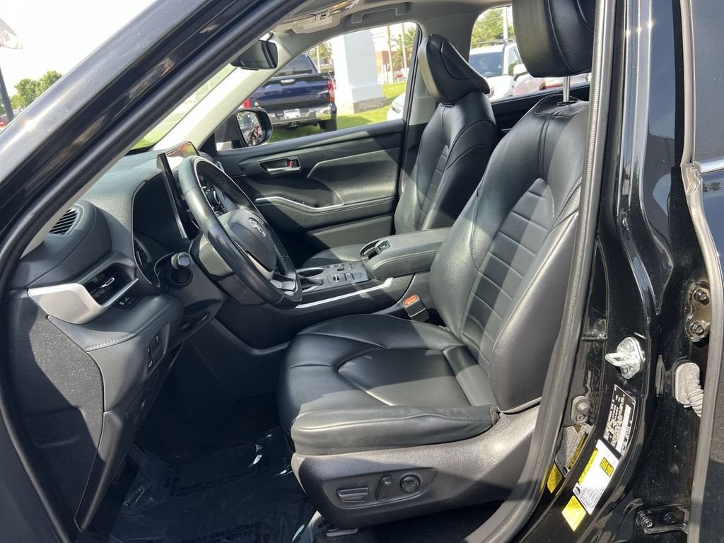 2023 Toyota Highlander L