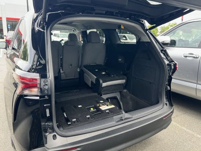2026 Toyota Sienna LE
