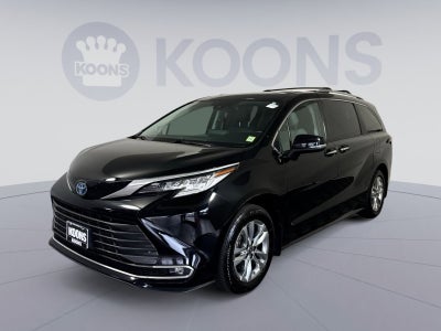 2023 Toyota Sienna Limited