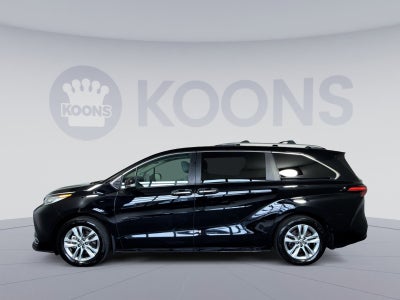 2023 Toyota Sienna Limited
