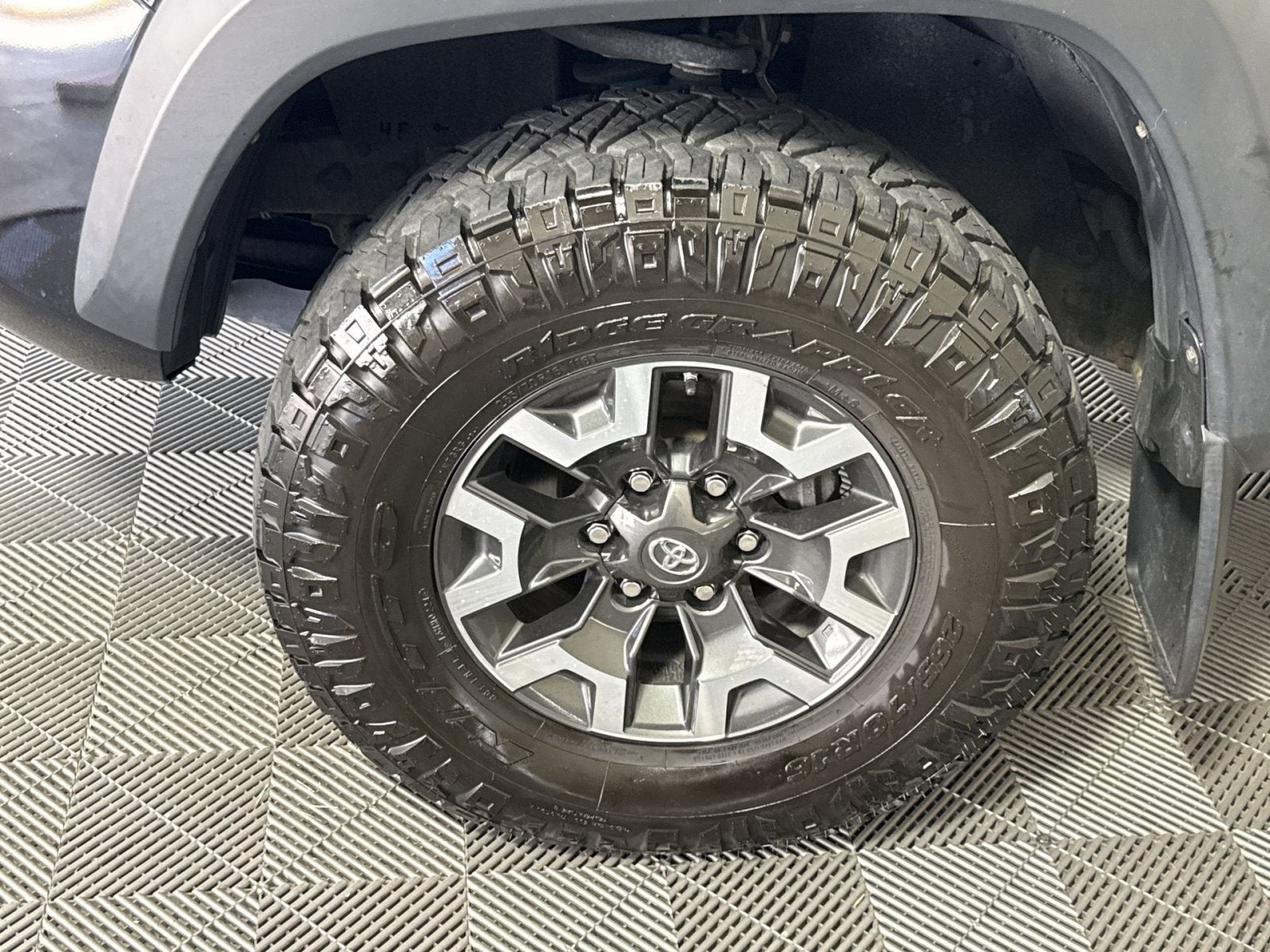 2020 Toyota Tacoma 4WD SR5