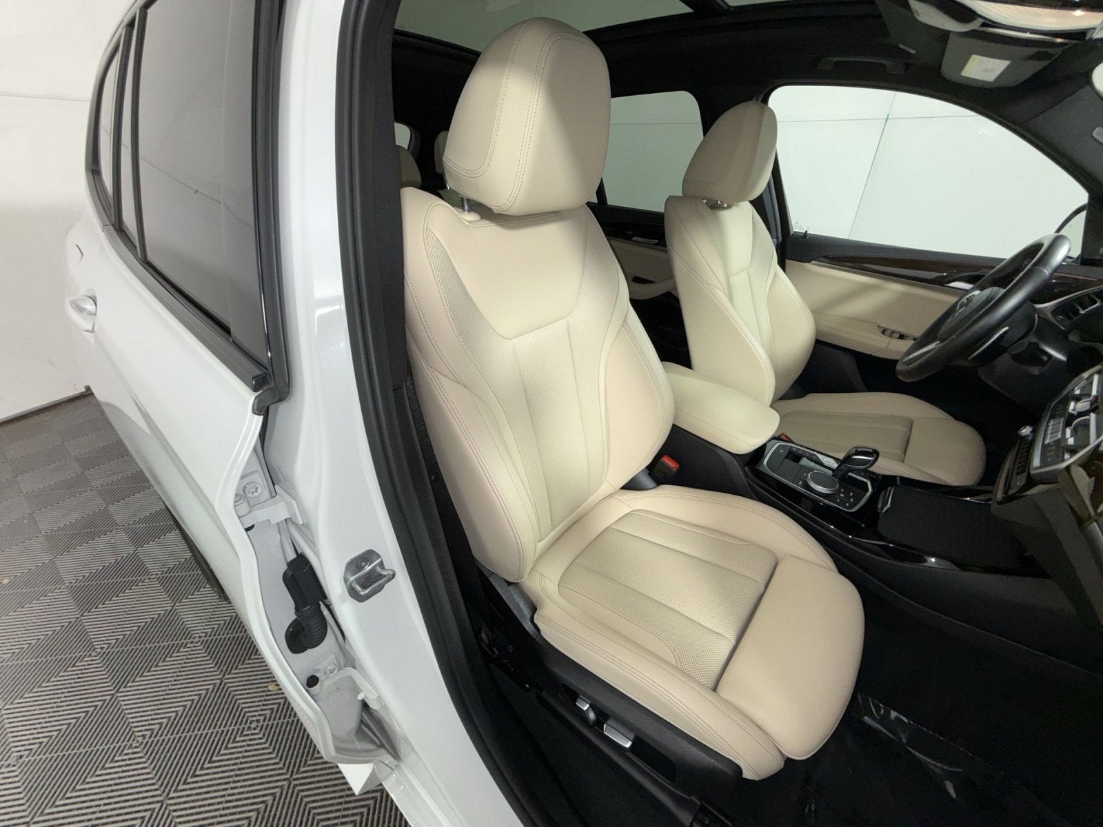 2023 BMW X3 M40i