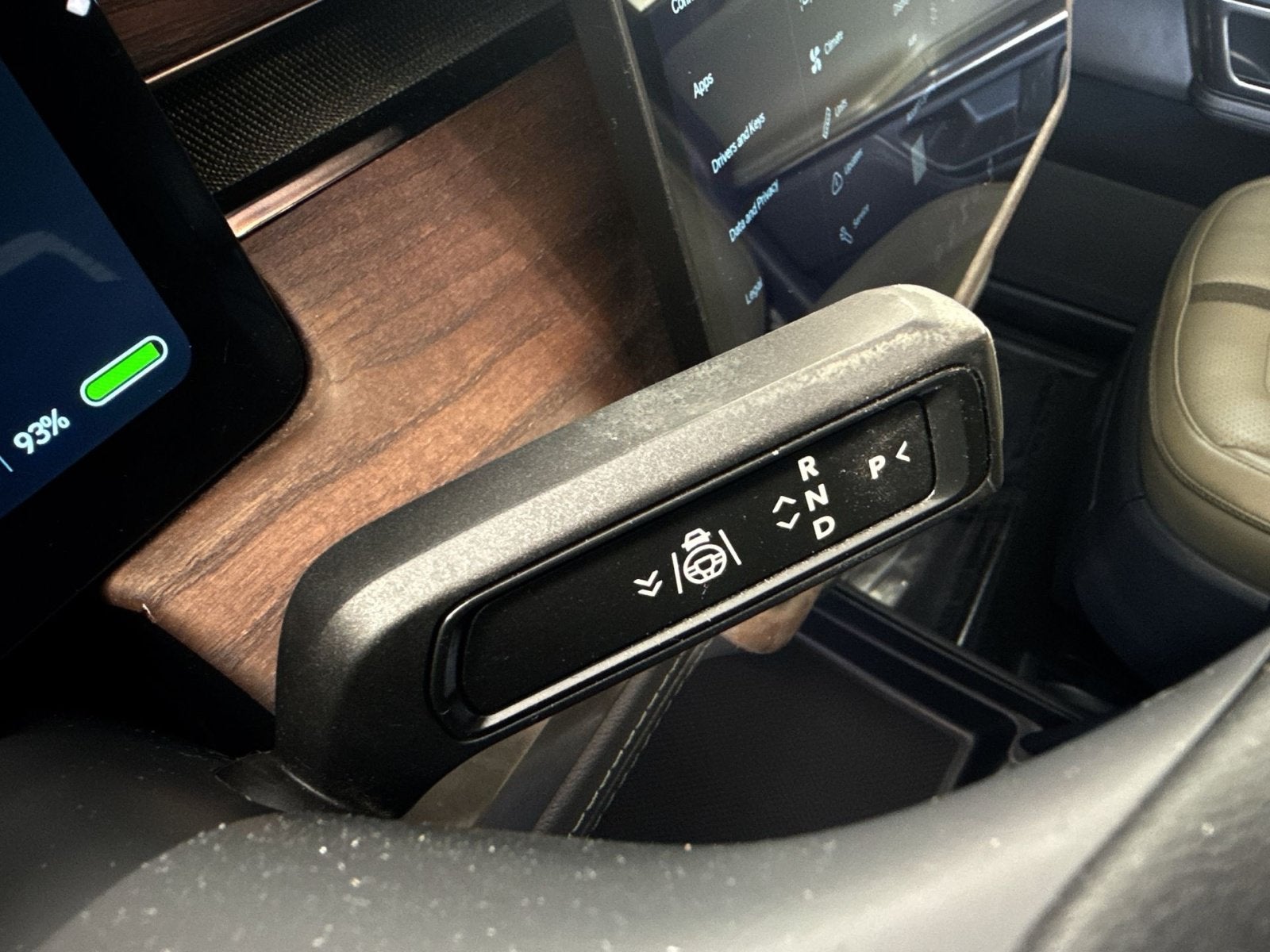 2022 RIVIAN R1T Adventure Package