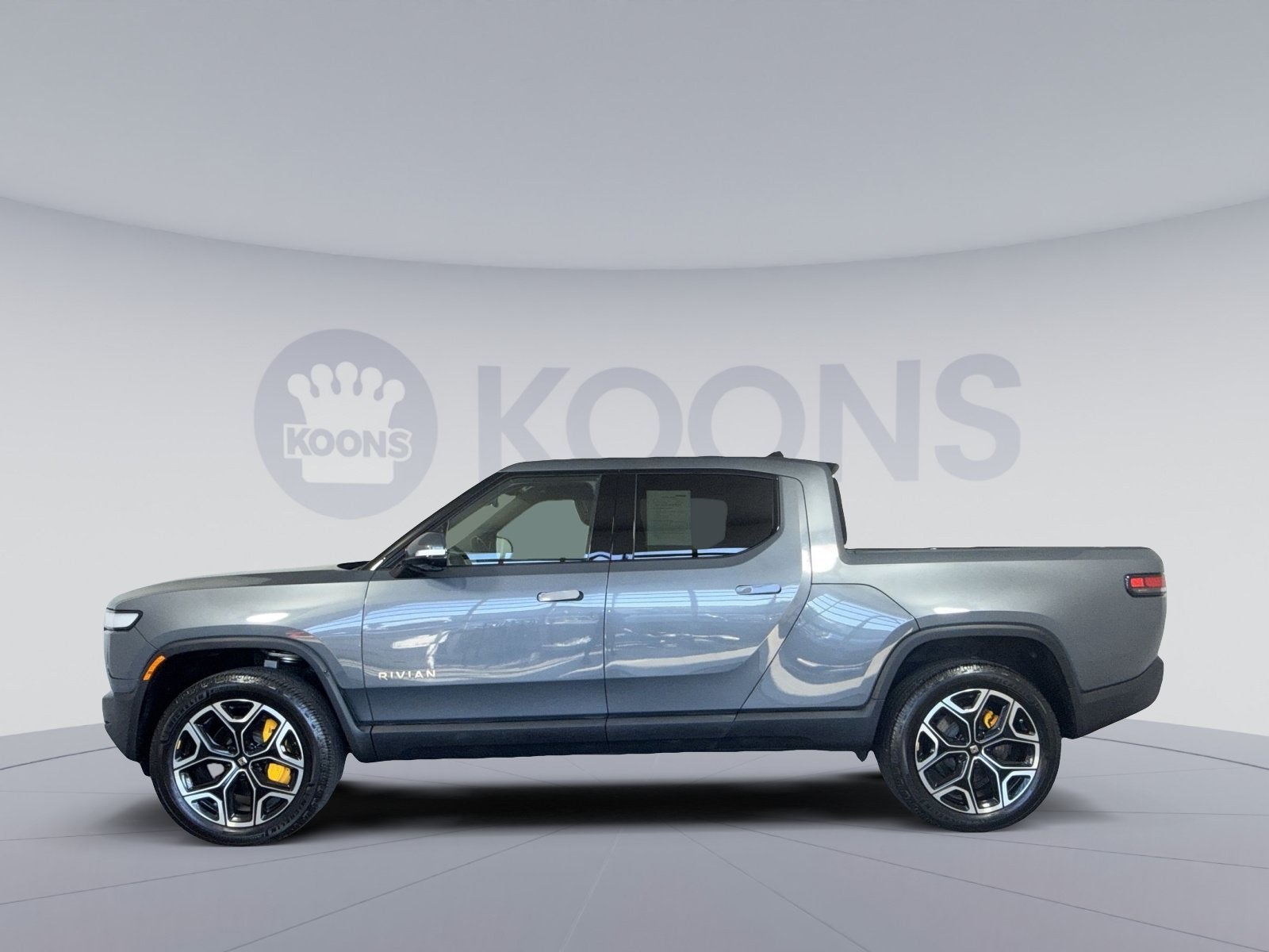 Used 2022 Rivian R1T Adventure with VIN 7FCTGAAA5NN011067 for sale in Vienna, VA