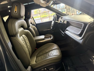 2022 RIVIAN R1T Adventure Package